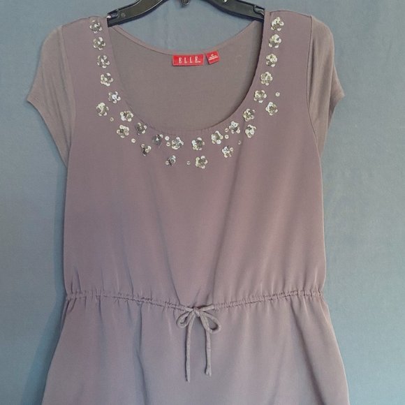 Elle Tops - GU Elle 𝅺Sz-M Primrose Top Sequin 🌸🌸🌸Design Neckline-Some Random Missing?